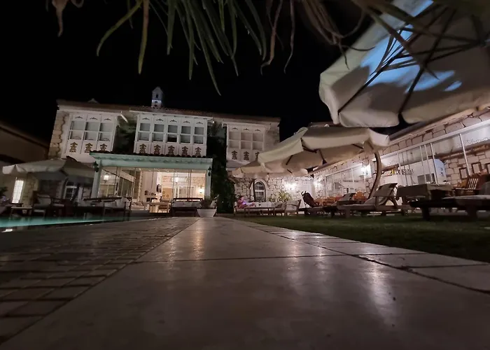 Отель Monottoman