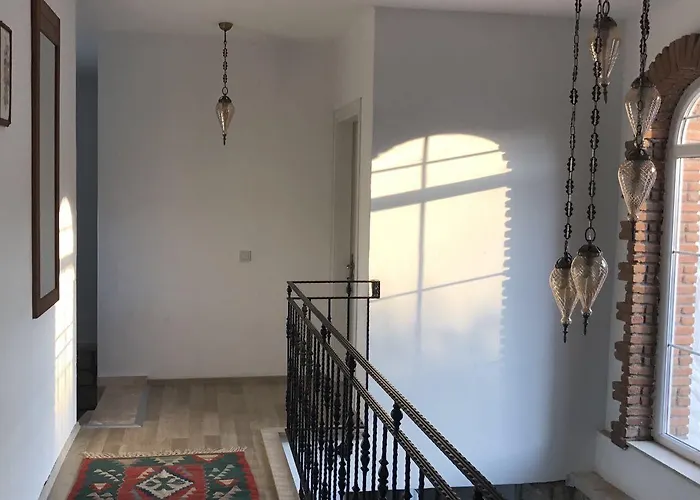 Отель Monottoman 2*